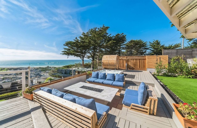 Oceanview Coastal Retreat with Barrel Sauna, Hot Tub & Fire Pit