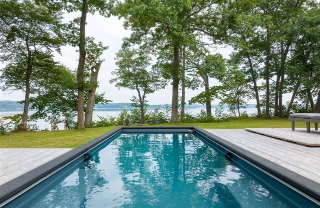 Oceanview Oasis: Modern Luxury Meets Seaside Serenity at This Exclusive Coastal