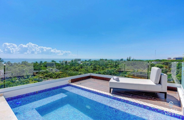 Oceanview Penthouse | Private Pool | BBQ | Gym
