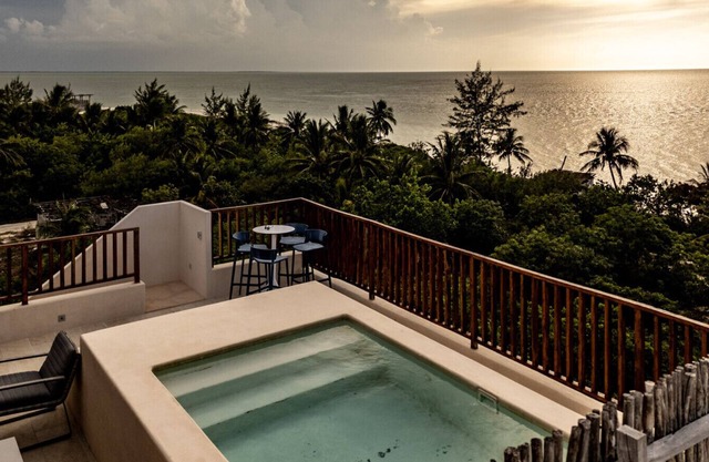 Oceanview Penthouse w Private Pool