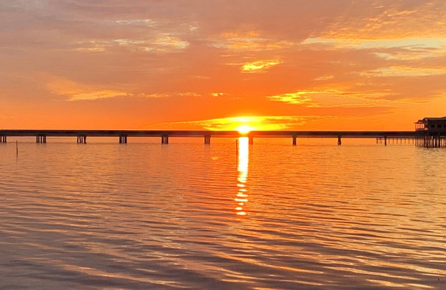Ochlockonee Bay Waterfront Home 200 ft pier 1st floor over looking the bay