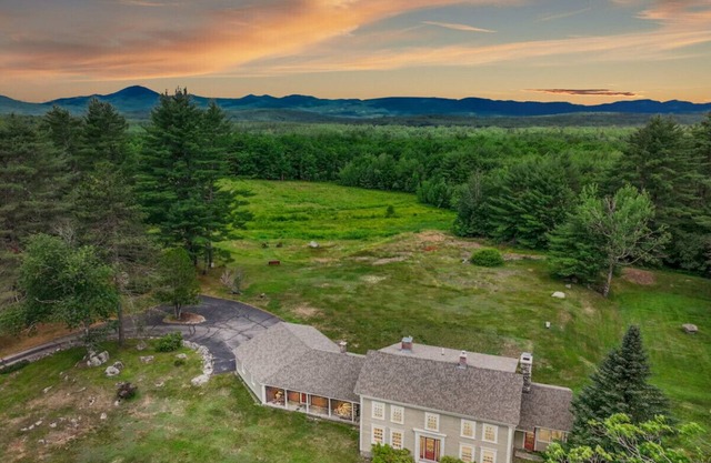 October Farm | 1810 Farmhouse set on 30+ Acres