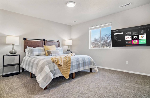 ♥️ of Caldwell★KingBed★Fast Wifi★5min>I84★