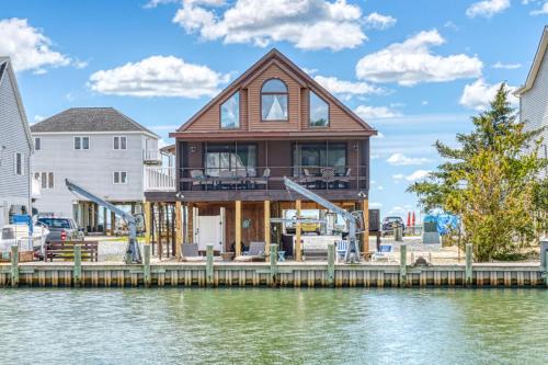 Off Duty - Pet Friendly, Waterfront!