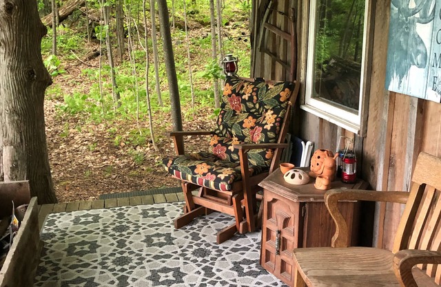 Off Grid Cabin auf 100 Acres