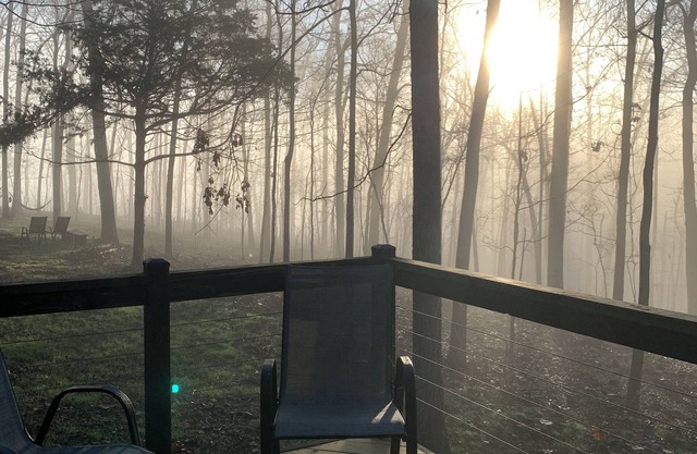 Off-Grid "Sweet B Cabin" in the Ozark Mountains