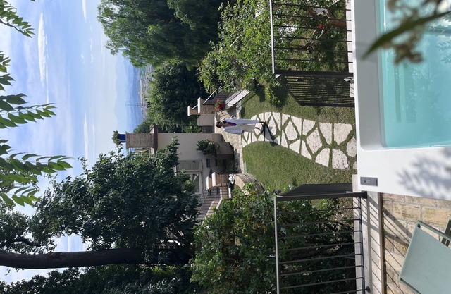 OGNISSANTI GUESTHOUSE - SEA ROOM, Double-bed room with private bathroom