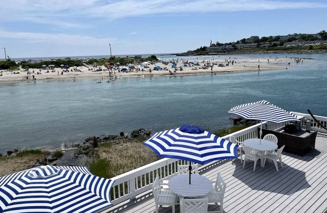 Ogunquit Oceanfront Condo, stunning views private balcony 1BR/1BA steps to town