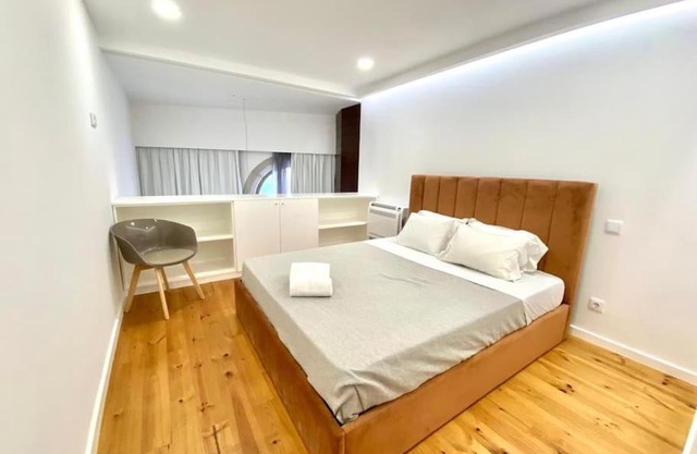 OHH-Padre Antonio Vieira Flat- HU