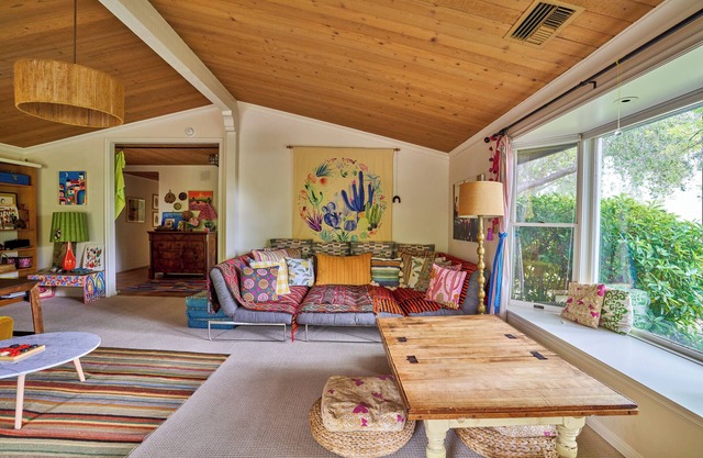 Ojai East End Chic Ranch Home with Stunning Views, 1 bedroom