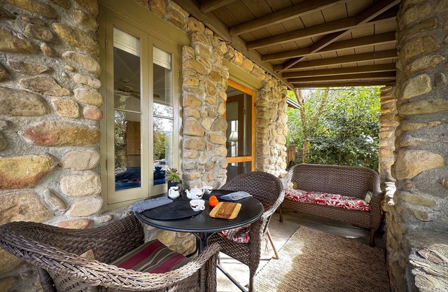 Ojai Garden Cottage - Klassisch, ruhig - und doch in der Stadt - überall spazieren!