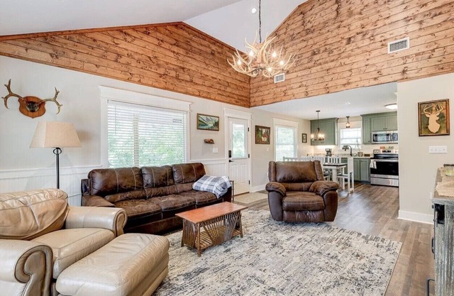 Okatoma River Cabin/ Convenient Location