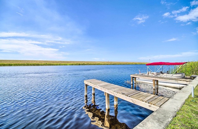 Okeechobee Cabin in Waterfront Community w/ Dock!