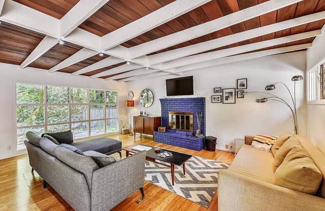 Old Caz Cottage-Modern Sunny Retreat in den Redwoods! 3. Nt Free von Januar bis März!