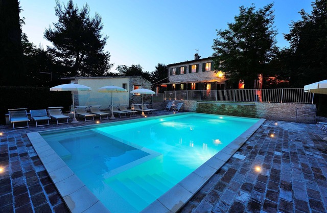 Altes Bauernhaus mit Pool