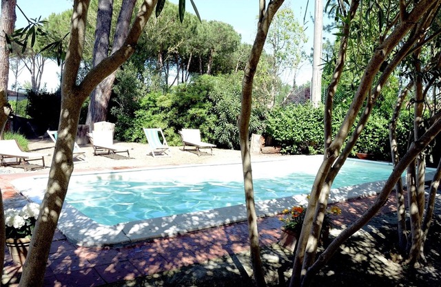 Old Faszinierende Residenz mit privatem Pool in der Nähe von Pisa