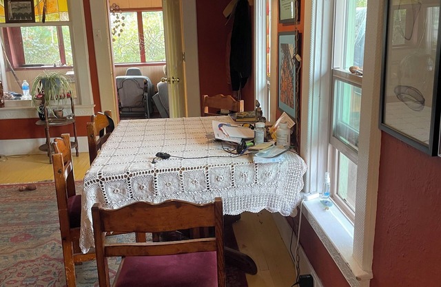 Old & Funqui, a charming 1910 cottage in the Columbia River Gorge. Pet friendly