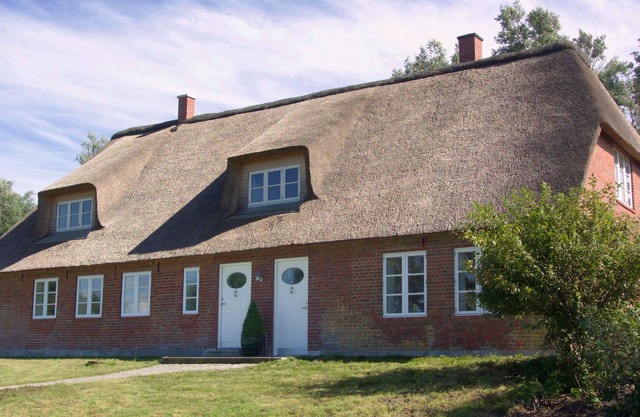 Schleusenwärter LUV - 5* Reetdachferienhaus für 6 Personen mit großem Saunahaus