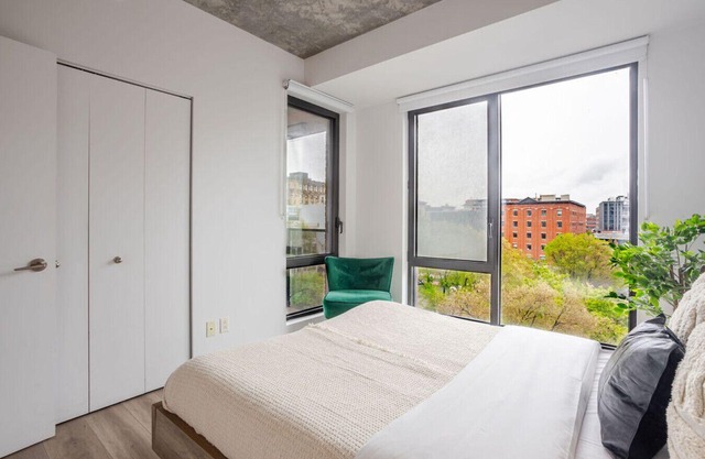 Nice 2 bedroom apartment in Old Port