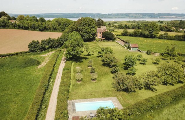 Old Queens Manor - Five Bedroom Villa, Sleeps 10
