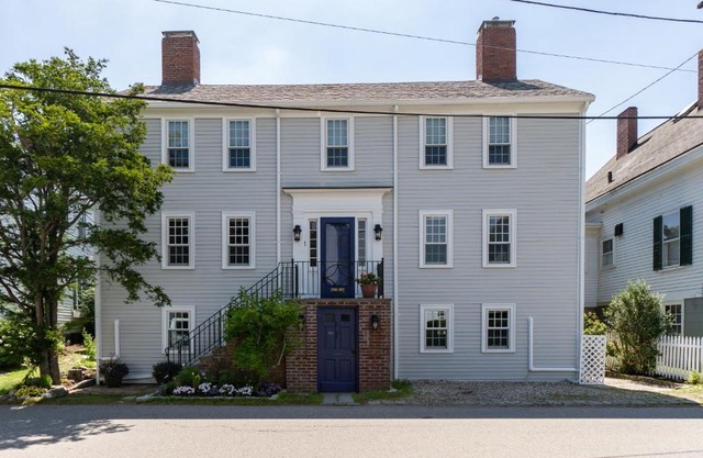 Olde New House