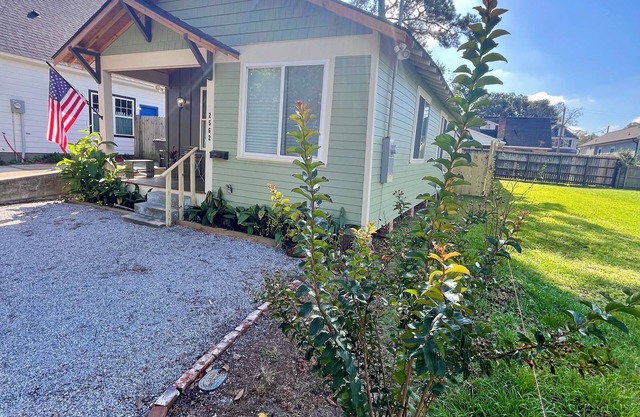 Oleander Cottage, 3 bd, 2 bth quick access downtown/ LSU