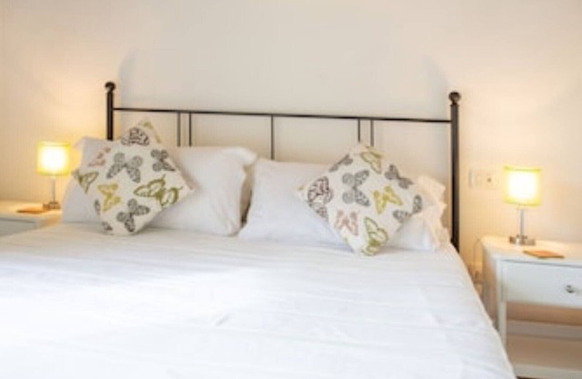 Oliva Apartment with solar heated pool set in the Umbrian countryside