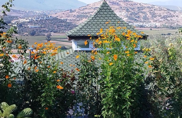 Olive Garden Retreat