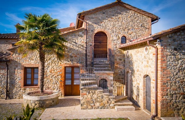 Olive Tree-Chianti Charming Flat with Private Parking!