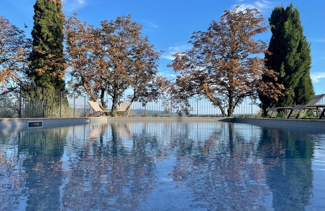Olivemill Apt Private Jacuzzi Outside, Castiglione del Lago, Italy