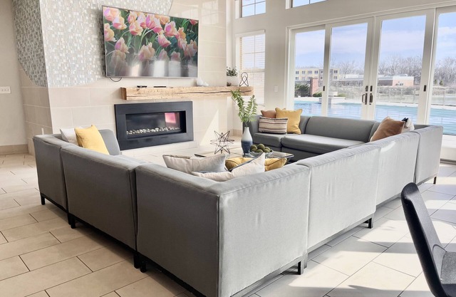 Oliver Capital- 2BD Home Theater