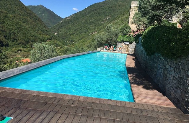 Oliveto medieval setting