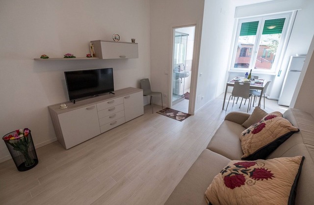 Olivia's Flat - Ein Schlafzimmer Wohnung, Schläft 4