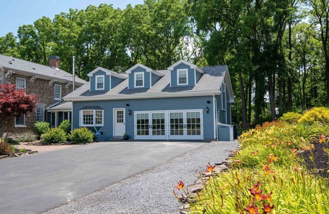Olver Farm Guest House : Park-Like Setting