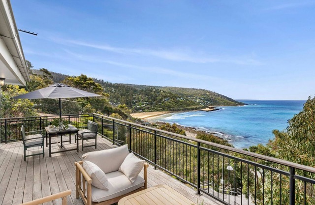 Omaroo - Oceanfront Escape in Wye River