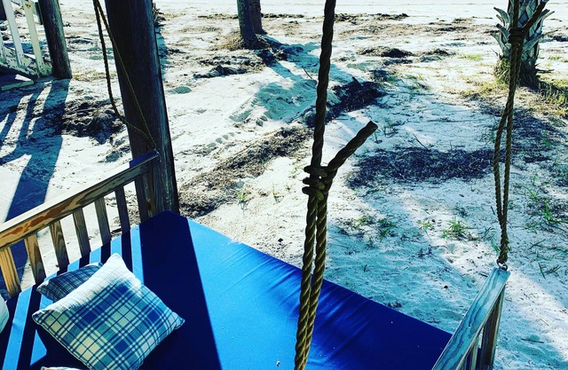 ON BEACH! Beautifully decorated. Everything you need! Beach toys firepit kayaks