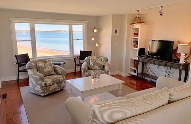 ON BEACH CONDO - Full Ocean View -10 steps to sand