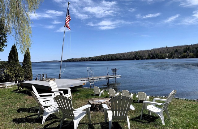 on gorgeous Great Pond (lake), great for families!