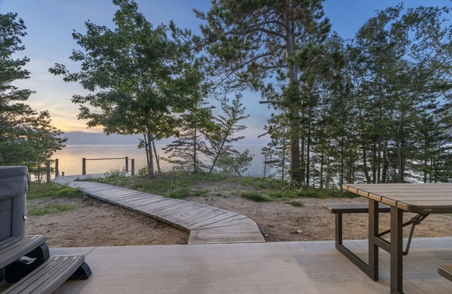On Lake Superior near McLain Park, Hot Tub, more