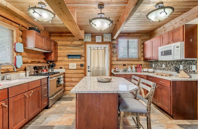 On Mountain Time Cabin