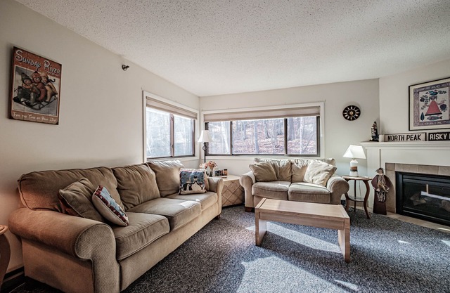 On Mountain two bedroom unit sleeping 6