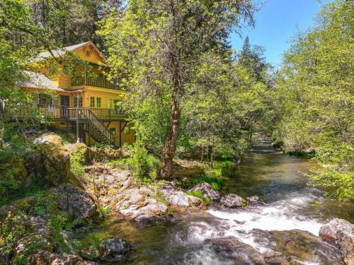 On-Site River Access Quiet Home in Wilseyville!