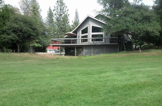 New Home, 35 Meilen von Yosemite Main Gate auf dem Highway. 120