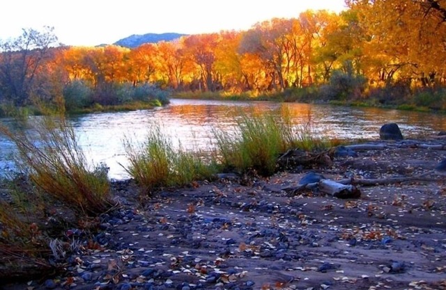 Auf der Rio Grande River !! Rinconada Rio Grande Retreat