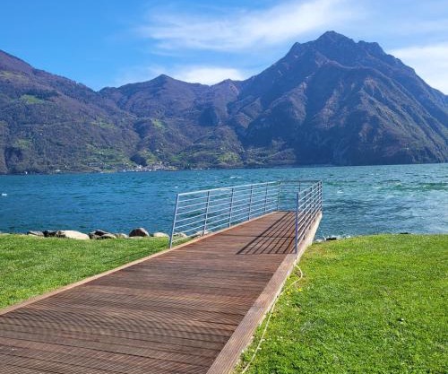 Onda del lago Mountain Lake Iseo Hospitality