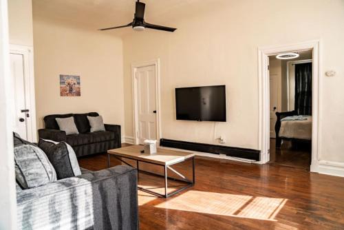 One Bed Retreat in Long Branch