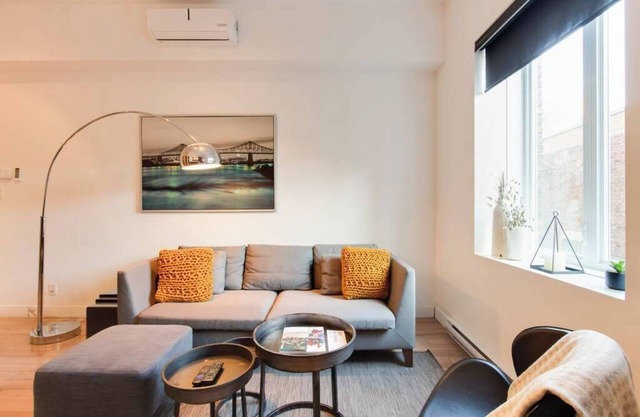 One-Bedroom apartment Old Montreal