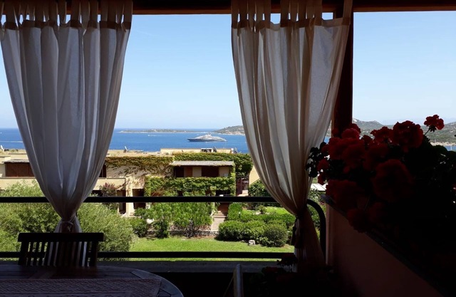 Ein-Zimmer-Wohnung mit Terrasse und Blick auf das Meer - Costa Smeralda