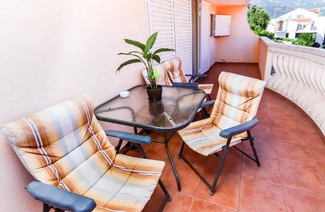 One Bedroom Apartment