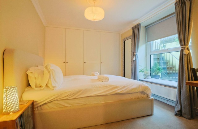 One bedroom basement flat in Coronation road